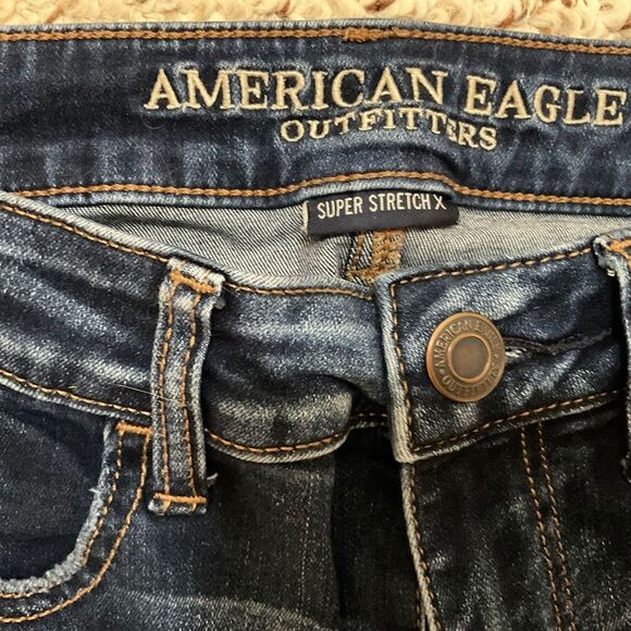 American Eagle super super stretch jegging size 2 US regular dark wash denim - Picture 5 of 7